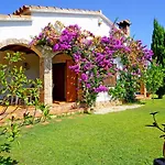 Casa En Con Piscina En La Costa Brava