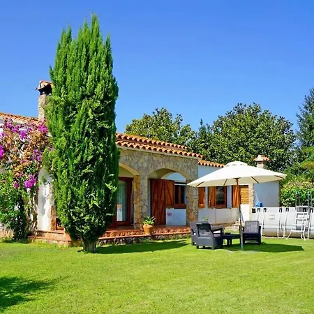 Casa En Con Piscina En La Costa Brava Holiday home *