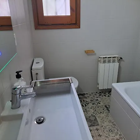Casa En Con Piscina En La Costa Brava * Viladamat