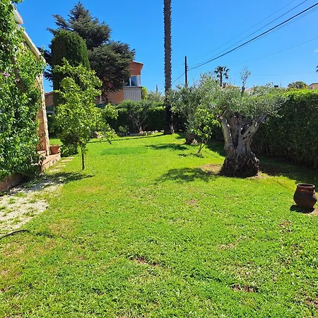 Casa En Con Piscina En La Costa Brava * Viladamat