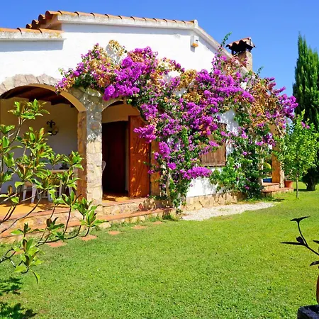 Casa En Con Piscina En La Costa Brava