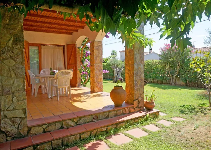 Dom wakacyjny Casa En Con Piscina En La Costa Brava Viladamat