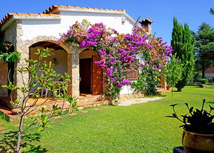 Casa En Con Piscina En La Costa Brava
